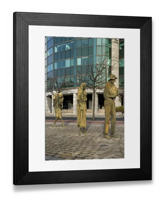 Framed Print : EyeUbiquitous_20099681 Framed Print : EyeUbiquitous_20099681