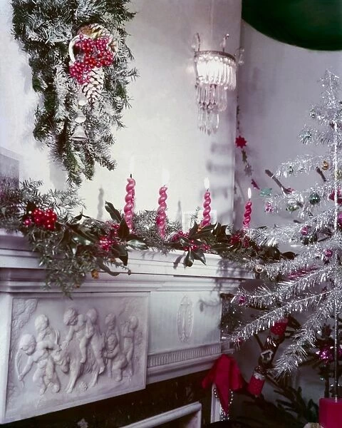 Wreath, Decking, Tree