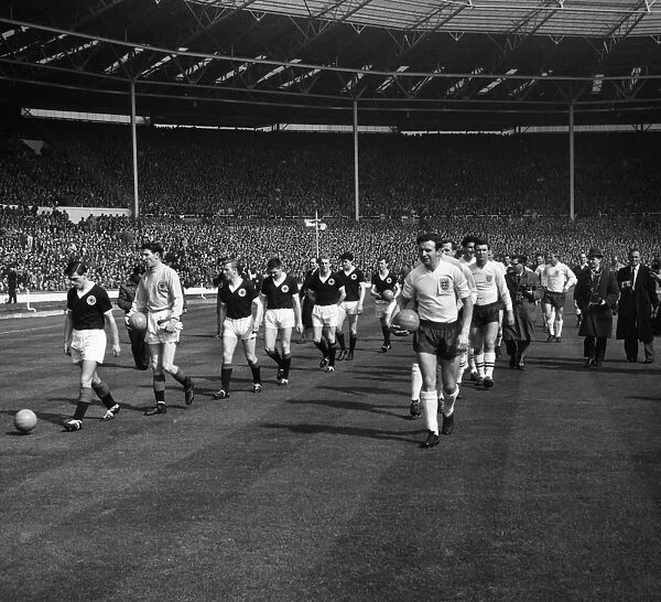England and Scotland walk out at Wembley - 1962  /  3 British Home Championship