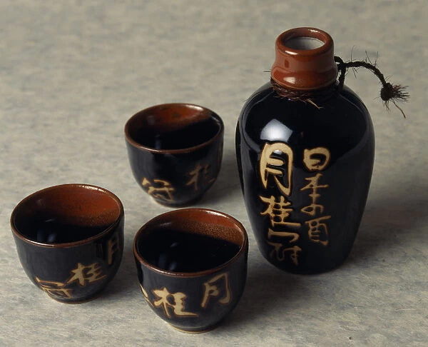 10013513. JAPAN Markets Ceramic Sake bottle and cups
