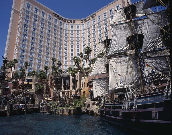 10024868. USA Nevada Las Vegas Treasure Island Hotel and Casino