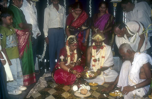 10068077. INDIA Karnataka Bangalore Traditional Hindu wedding ceremony