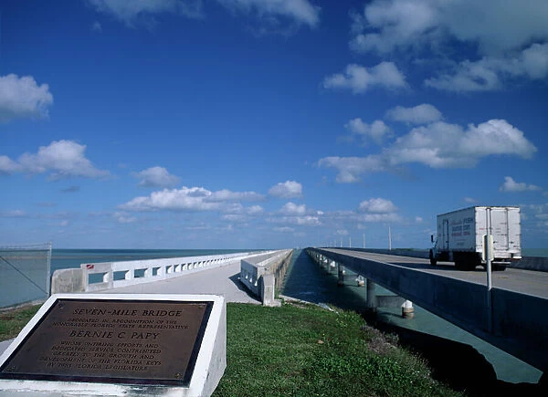 10070212. USA Florida Keys Seven Mile Bridge