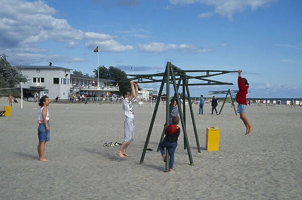 20036555. ESTONIA Parnu Children playing on the beach