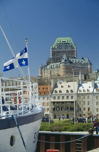 20046096. CANADA Quebec View of the Chateau Frontenac seen