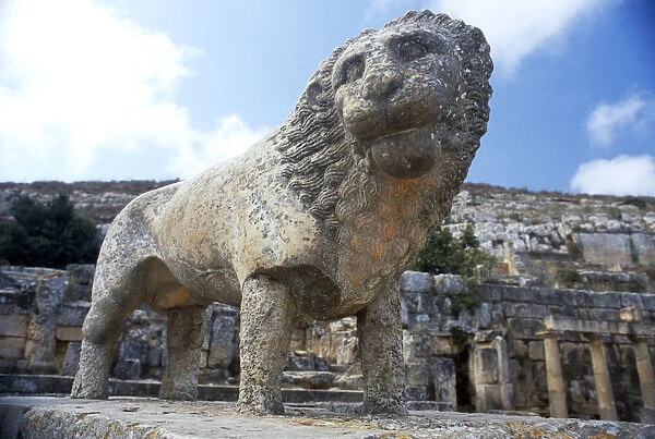 20062181. LIBYA Cyrenaica Cyrene Temple of Apollo nymphaeum. Stone statue of lion