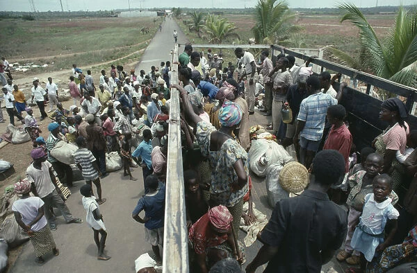 20076957. LIBERIA War UN peacekeeping operation transporting people displaced by civil war