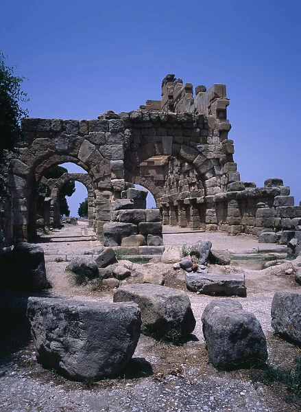 20080185. ITALY Sicily Messina Part of Tyndaris Greek - Roman ruins. Ginnasio or Basilica