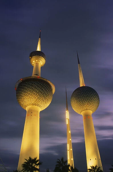 20081222. KUWAIT Kuwait City Kuwait Towers at dusk.