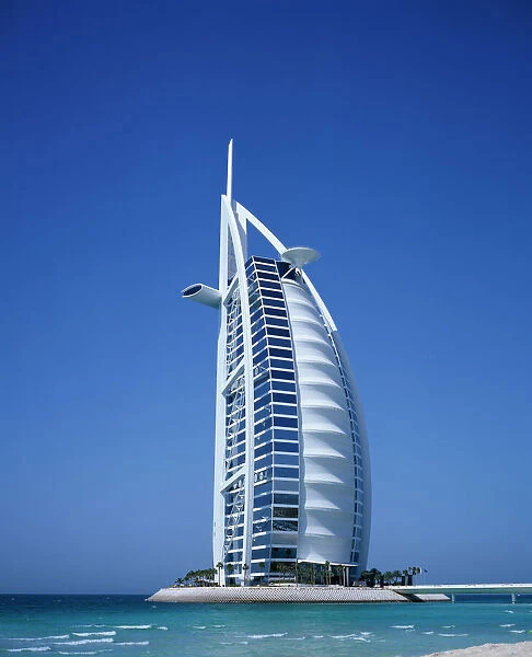 20081256. UAE Dubai Burj-Al Arab Hotel on Jumeirah Beach
