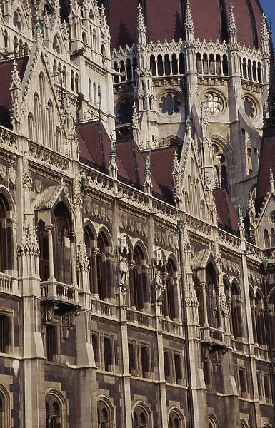 20081451. HUNGARY Budapest Part view of exterior facade of Parliament building