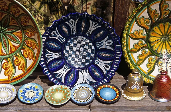 20083931. BULGARIA Veilko Tarnovo Traditional Bulgarian pottery on display outside gift
