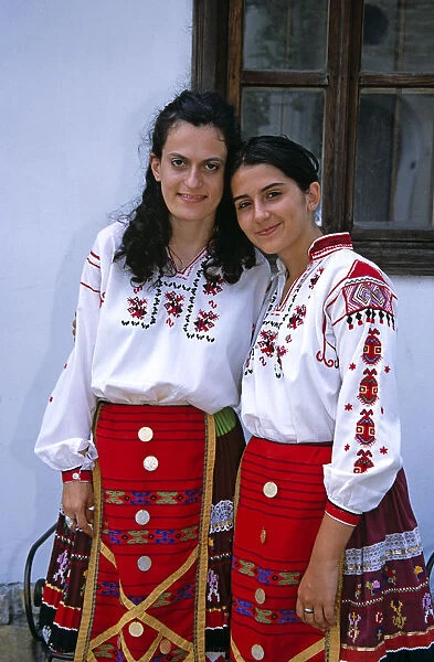 20083936. BULGARIA Veliko Tarnovo Two girls in national costume