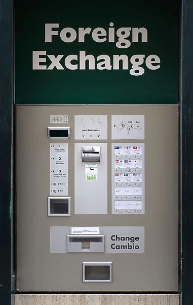 20090324. MALTA Valletta Foreign currency exchange machine on Republic Street