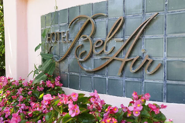 Bel Air Hotel sign