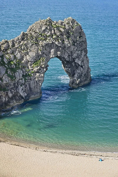 England, Dorset, Durdle Door, Close up of limestone arch on the Jurassic Coast