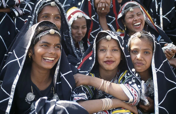 INDIA, Rajasthan, Alwar Group of young dancers smiling