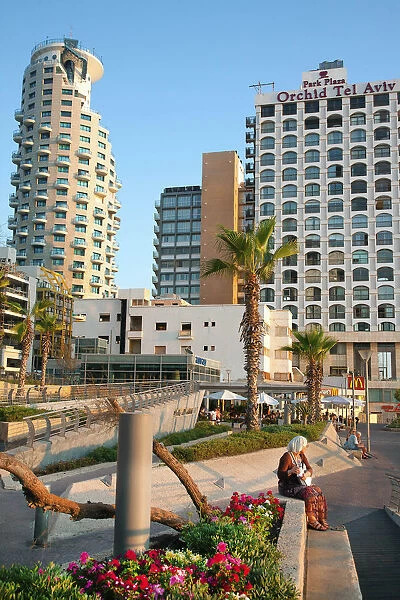 Israel, Tel Aviv, Park Plaza Orchid on Gordon Beach, Ha yarkon Street