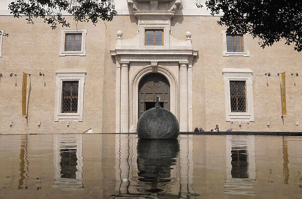Italy, Lazio, Rome, Centro Storico, Villa Medici with reflection in fountain