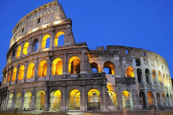 Italy, Lazio, Rome, Colosseum lit at night