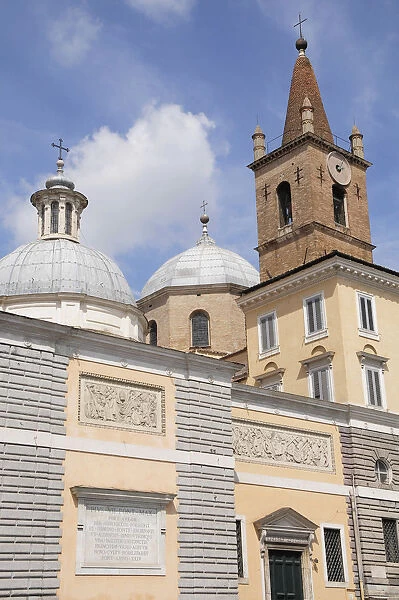 Italy, Lazio, Rome, Northern Rome, Piazza del Popolo, church of Santa Maria del Popolo