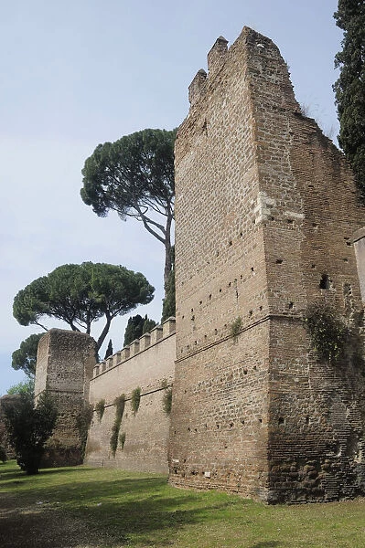 Italy, Lazio, Rome, Testaccio, Piramide de Caius Cestius, city walls