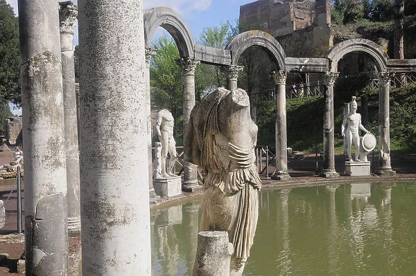 Italy, Lazio, Rome, Tivoli, Villa Adriano, the Canopus and statues
