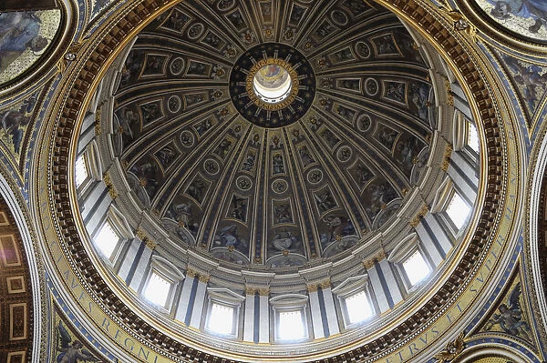 Italy, Lazio, Rome, Vatican City, St Peters Square, St Peters Basilica, cupola