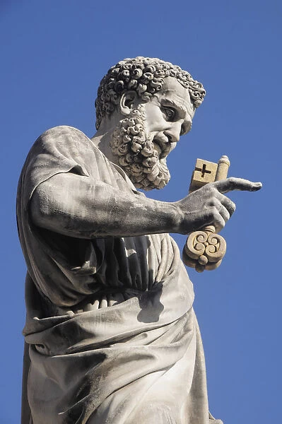 Italy, Lazio, Rome, Vatican City, St Peters Square, statue of St Peter