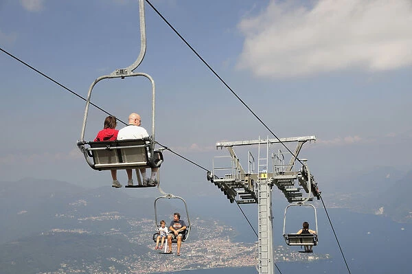 Italy, Piemonte, Lake Maggiore, chair lift to Monte Mottarone