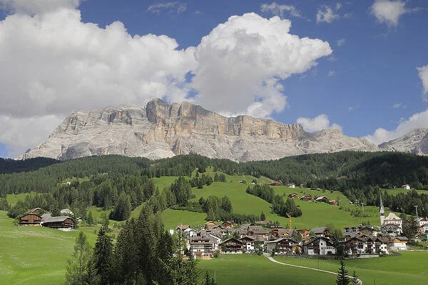 Italy, Trentino Alto Adige, Badia Valley, view of St Leonard
