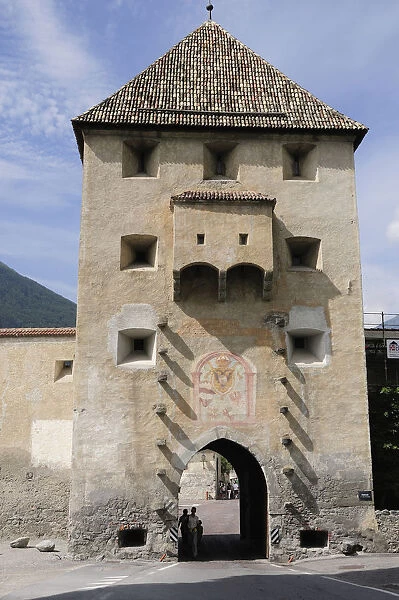 Italy, Trentino Alto Adige, Glorenza, medieval gate