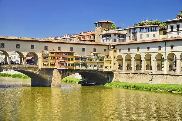 Italy, Tuscany, Florence, River Arno with Ponte Vecchio