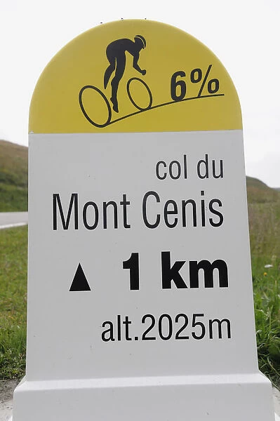 Italy, Valle d Aosta, cycle gradient sign, Col du Mont Cenis