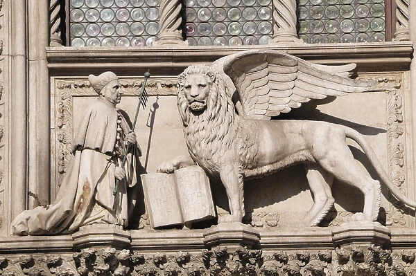 Italy, Veneto, Venice, Doge & Lion, Palazzo Ducale