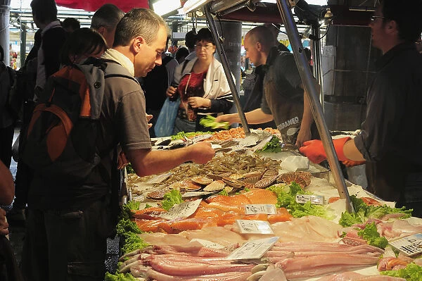 Italy, Veneto, Venice, fish stall, Rialto fish market