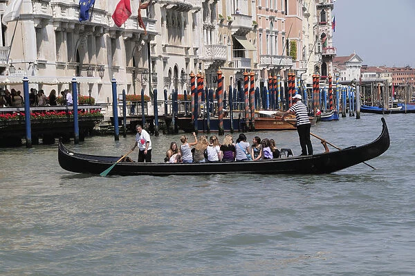 Italy, Veneto, Venice, traghetto across the Grand Canal