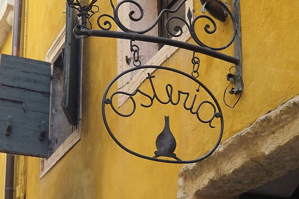 Italy, Veneto, Verona, Carro Armato Osteria sign