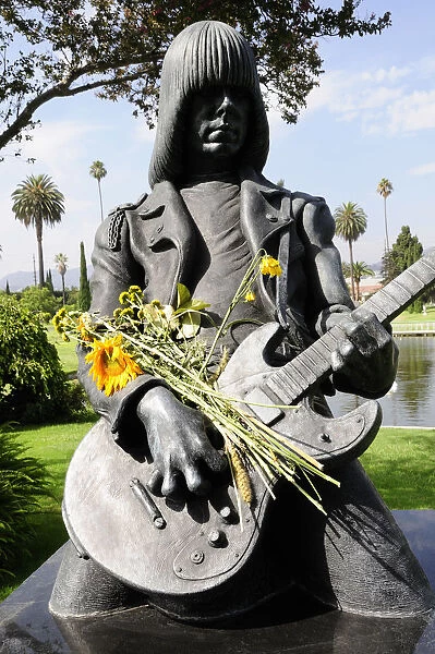 Johnny Ramone grave Hollywood Forever Memorial Park