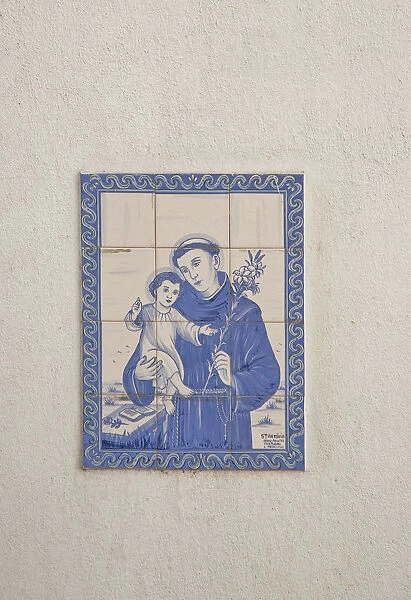Portugal, Estredmadura, Lisbon, Bairro do Castello, Castelo de Sao Jorge, Traditional Hand Painted Azulejos Tile Mural Panel near St Georges castle