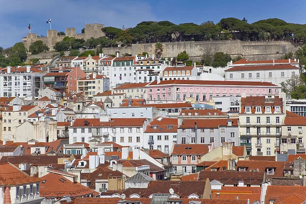 Portugal, Estredmadura, Lisbon, Bairro do Castello, Castelo de Sao Jorge, St Georges castle from Chiado