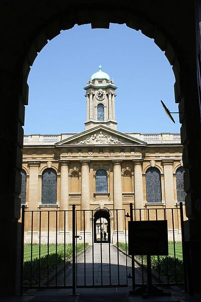 The Queens College seen through entrance arch and gateway