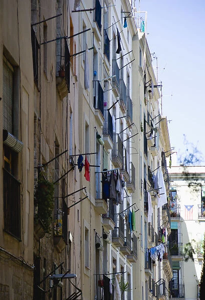 Spain, Catalonia, Barcelona, Old Town housing