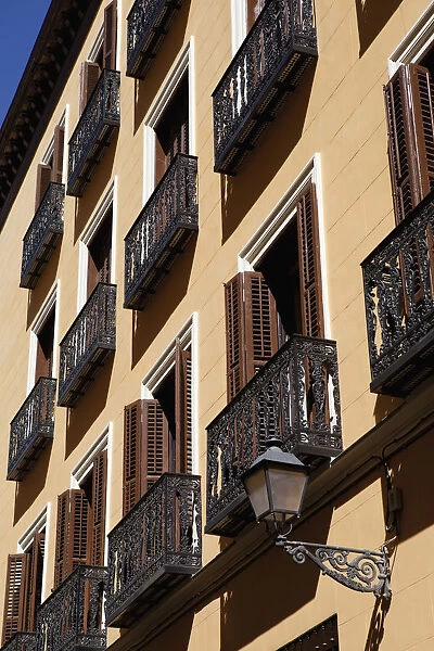 Spain, Madrid, Apartments in the Plaza de Cheuca district