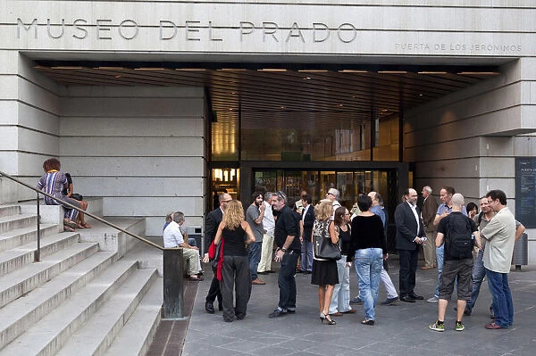 Spain, Madrid, Puerto de los Jeronimos entrance to the Prado Museum