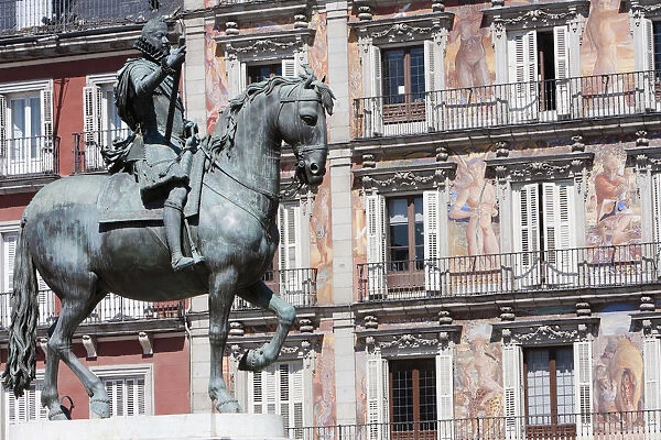 Spain, Madrid, Statue of King Philip III in the Plaza Mayor