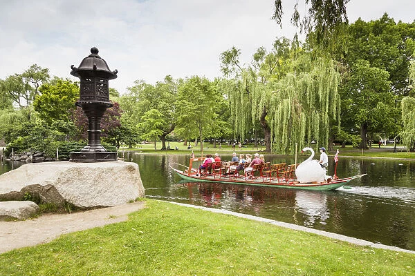 Swan boat, Boston Public Garden, Boston, Massachusetts, USA