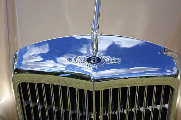 Transport, Cars, Old, Classic car show, Radiator grill of a Bentley