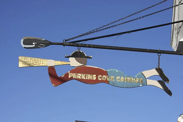 USA, Maine, Ogunquit, Perkins Cove, Perkins Cove Candies sign, store