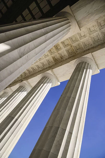 USA, Washington DC, National Mall, Lincoln Memorial, Close up of the Doric columns of the